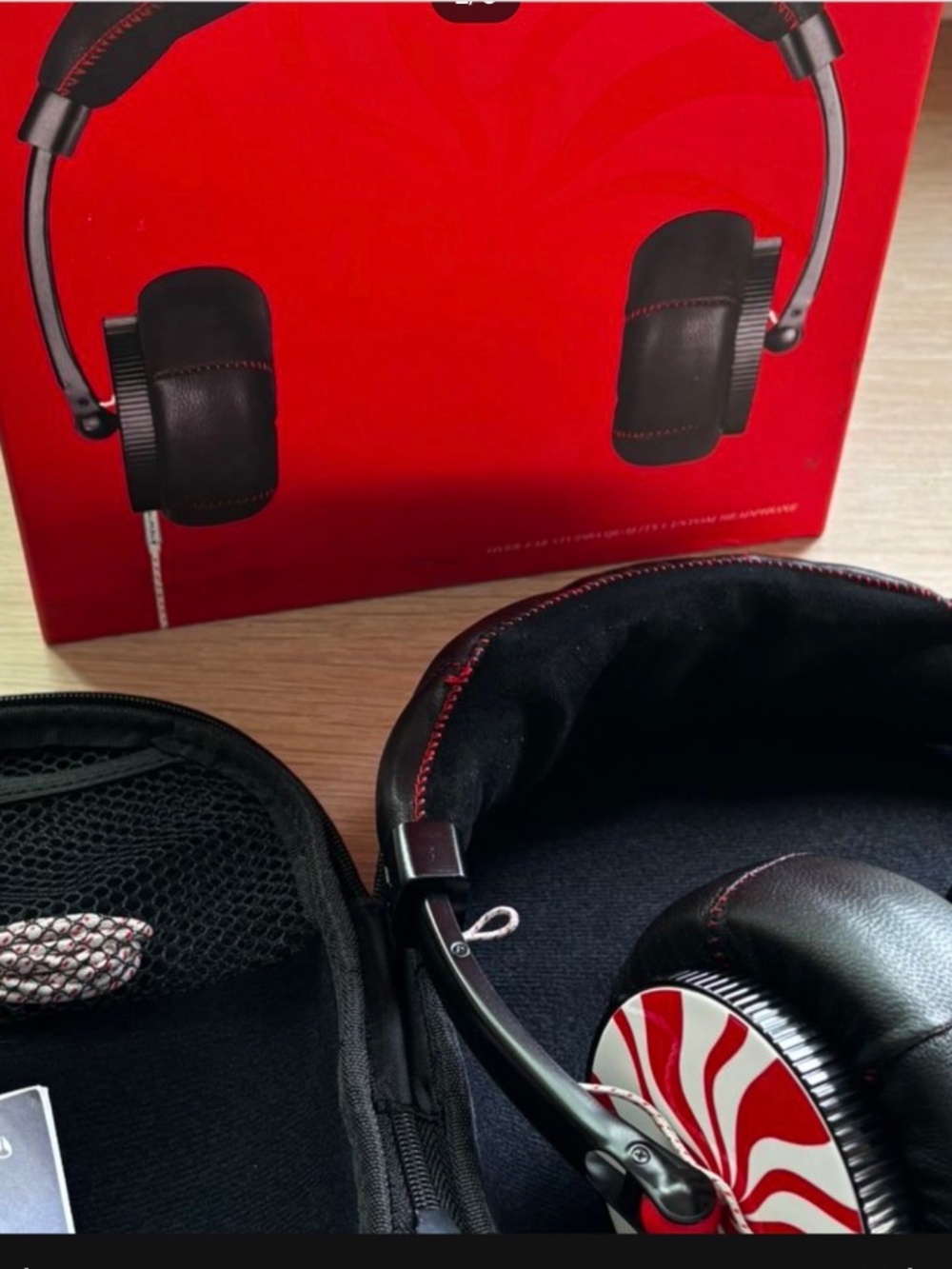 Nixon Limited Edition The White Stripes “Candy Cane Children” Headphones - Picture 2 of 6